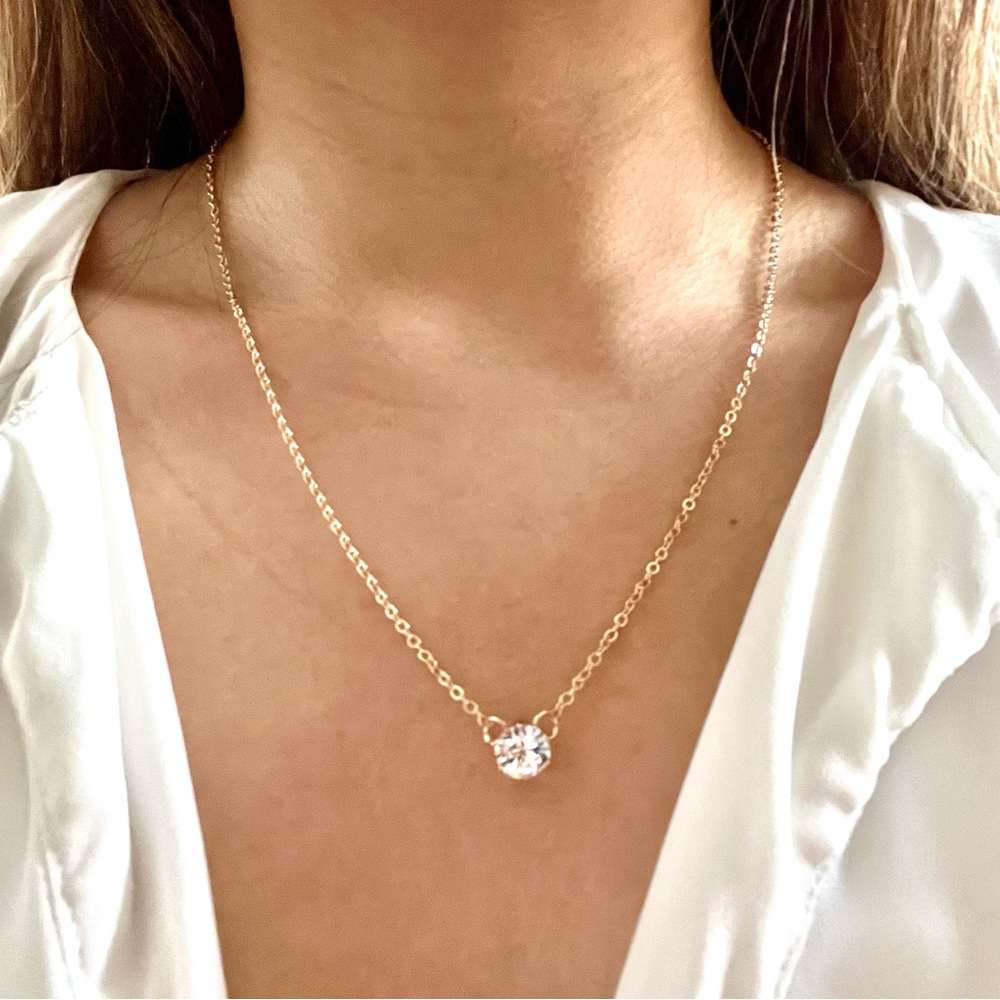 Rounded diamond gold plated necklace